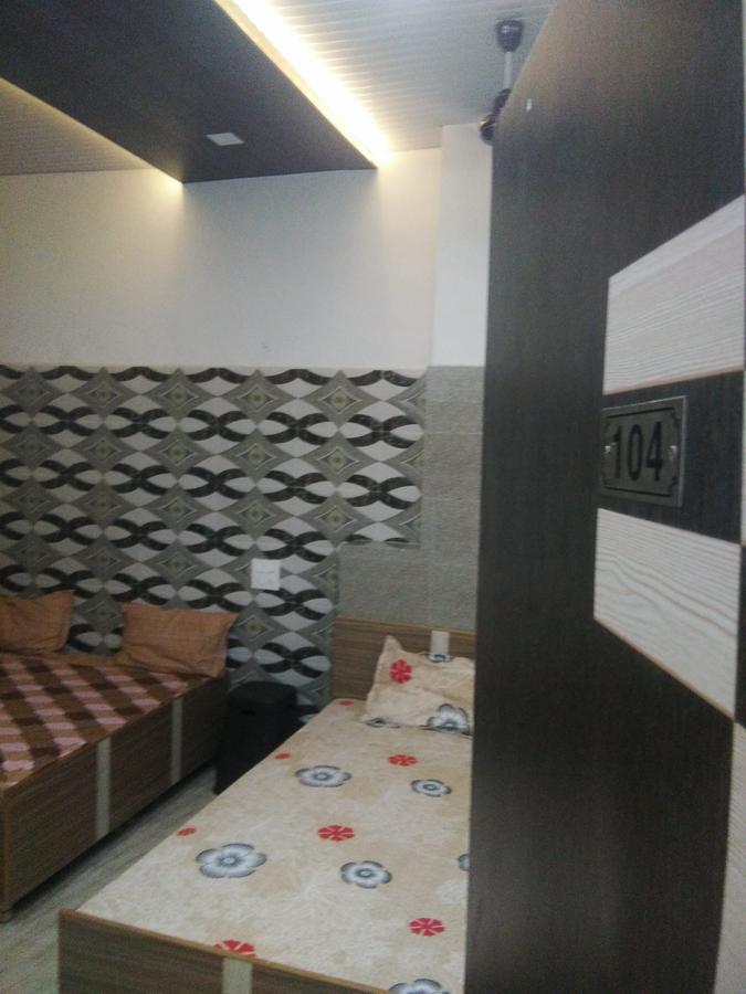 Sukhmani Home Stay อัมริตสา ภายนอก รูปภาพ