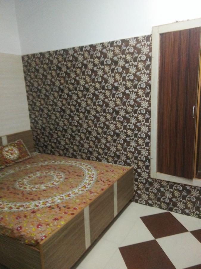 Sukhmani Home Stay อัมริตสา ภายนอก รูปภาพ