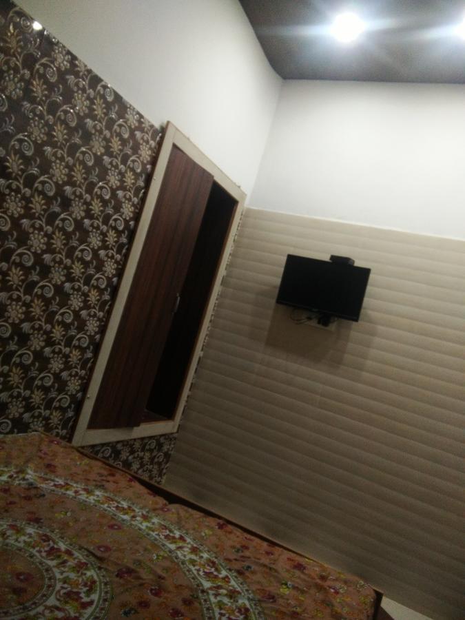 Sukhmani Home Stay อัมริตสา ภายนอก รูปภาพ